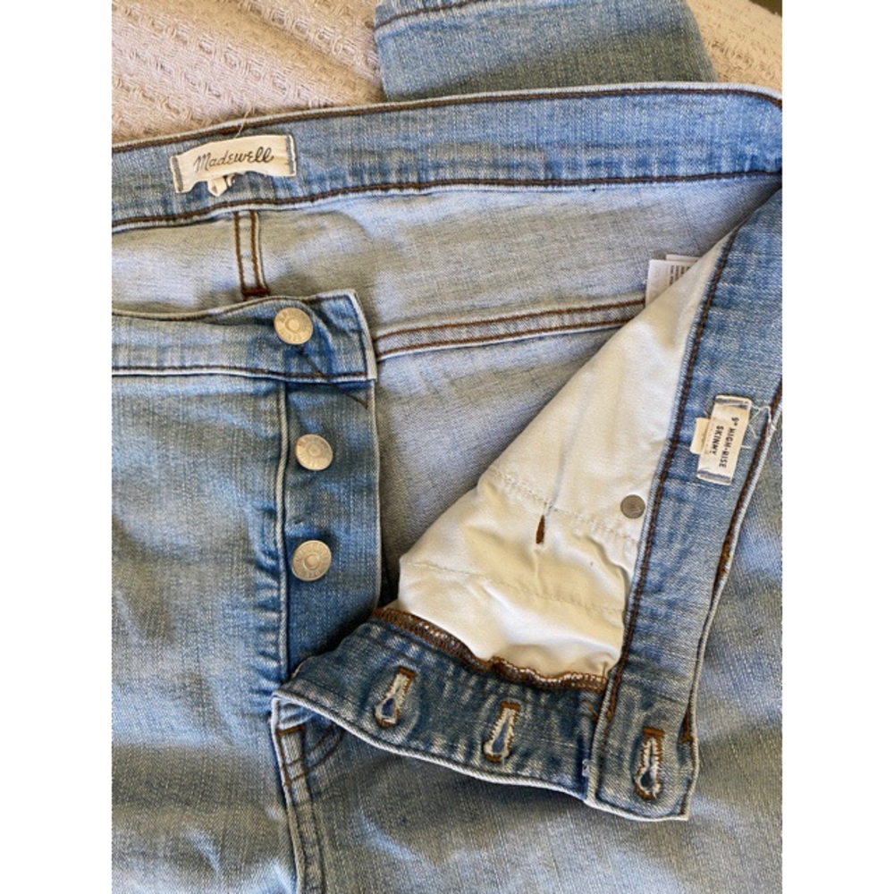 Madewell 9” Mid Rise Skinny Crop Jeans in Asbury Wash: Button-Front Edit… - Picture 11 of 11
